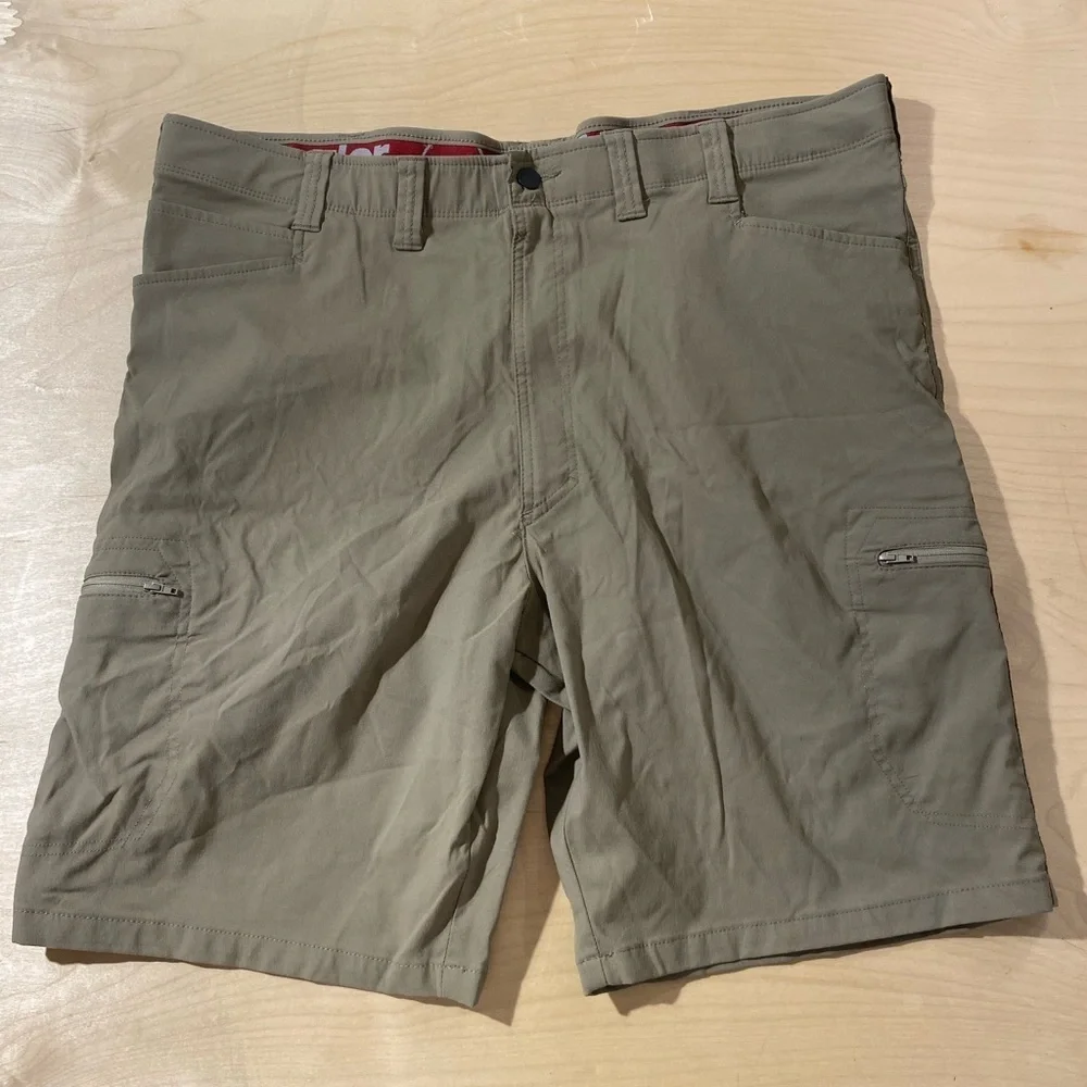 Wrangler Men's Cargo Shorts 44 (HD)